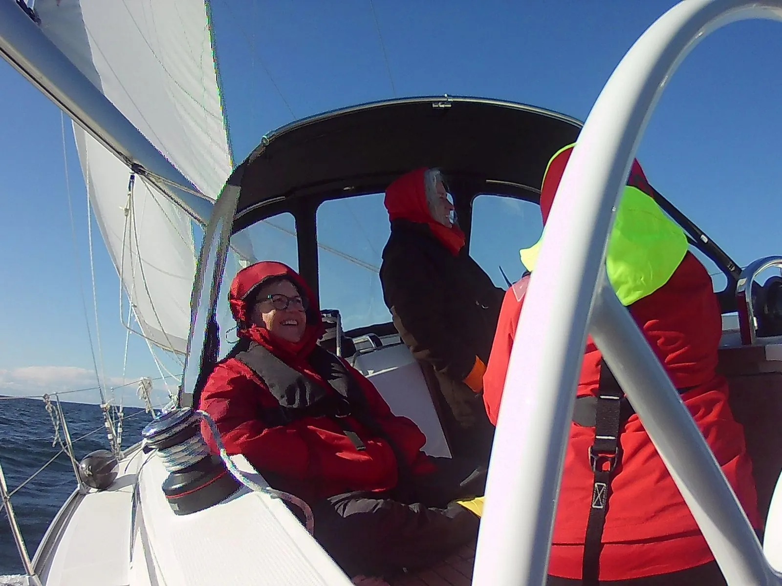 Crew an Bord während eines Ausbildungstörns